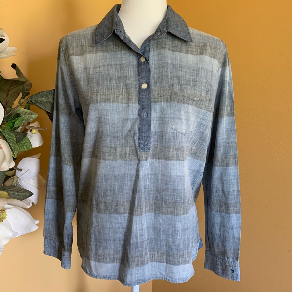 Chip Foster Relaxed Fit 100% Cotton long sleeve Chambray Shirt Top Size Small.